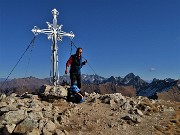 05 Alla croce di vetta del Corno Stella (2620 m)